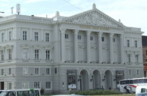 Teatrul Clasic Ioan Slavici Arad poza